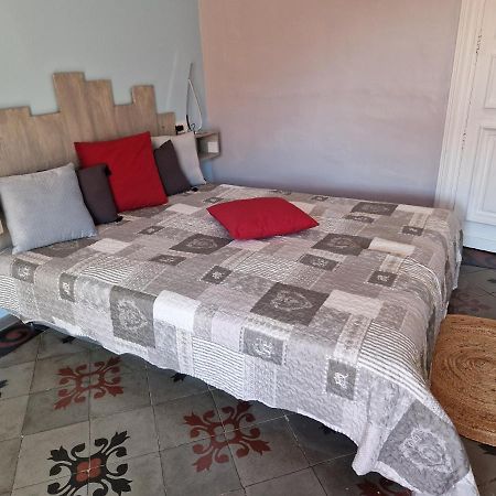 Chez Dedou Et Madou Bed & Breakfast Florensac Exterior foto