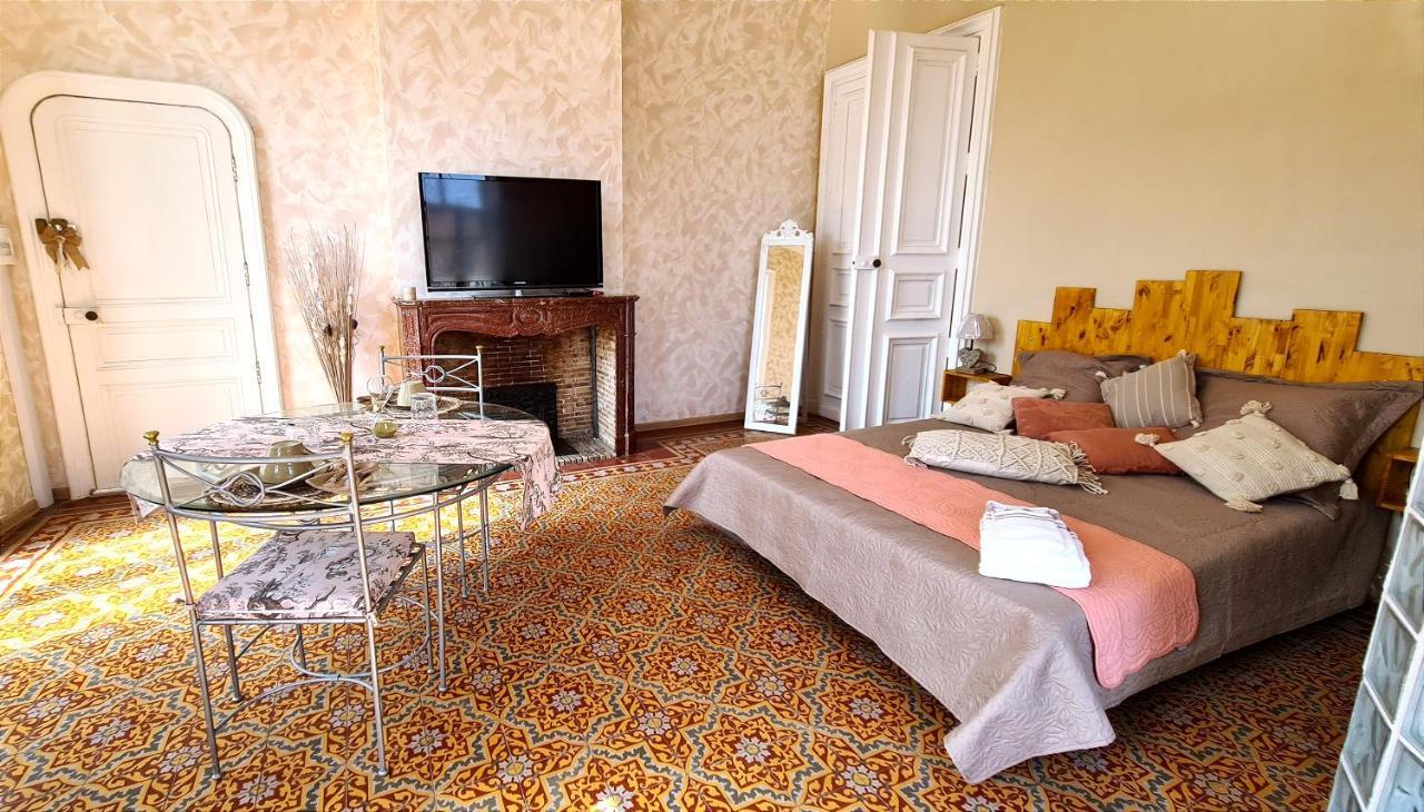 Chez Dedou Et Madou Bed & Breakfast Florensac Exterior foto