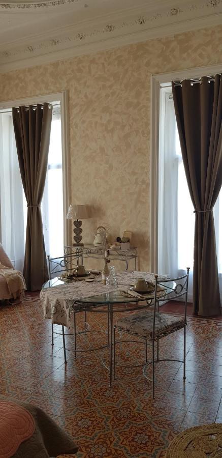 Chez Dedou Et Madou Bed & Breakfast Florensac Exterior foto
